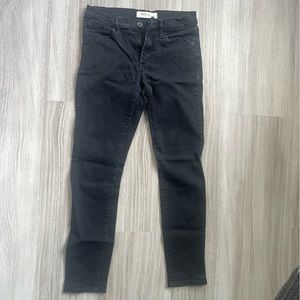 Gap Black Skinny Jeans - size 24 P